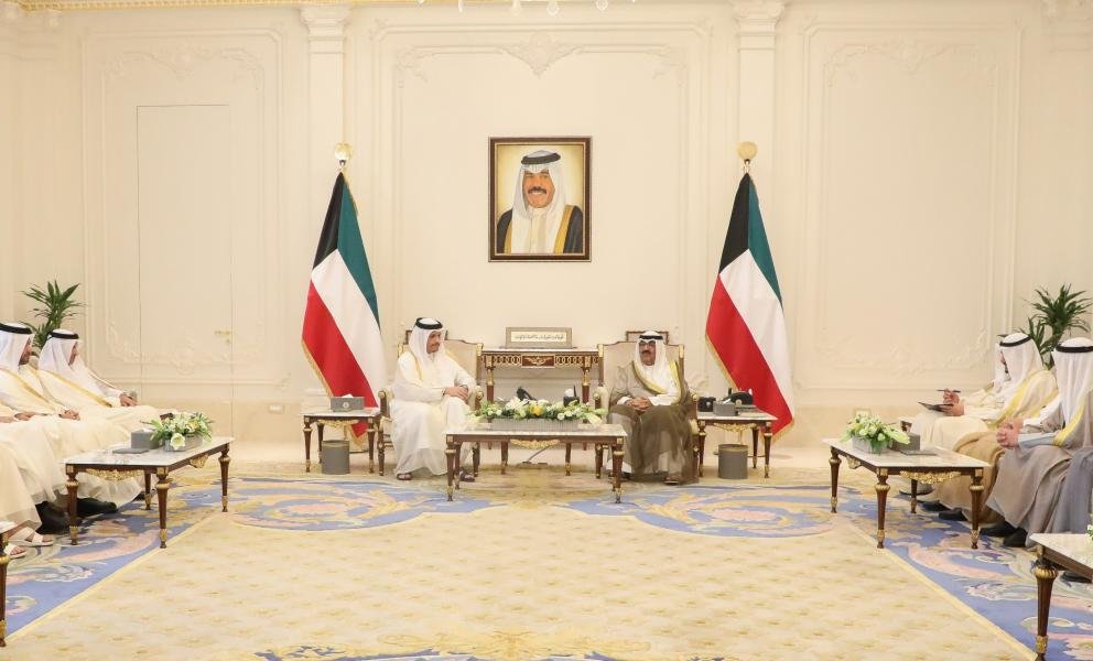 صورة مميزة: أمير الكويت يتلقّى رسالة من نظيره القطري حول العلاقات