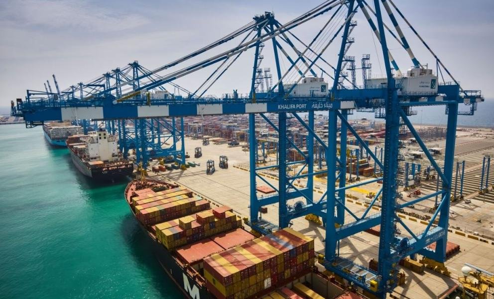 صورة مميزة: ارتفاع إيرادات موانئ أبوظبي 35% في الربع الثاني من 2022