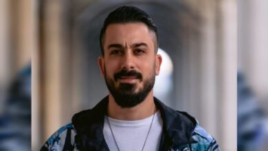 أحمد العقاد كونو جاهزين لتسمعو اغنيتي لجديدة مني آسف.