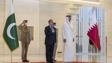 أمير قطر يبحث مع رئيس وزراء باكستان تعزيز العلاقات أمير قطر يبحث مع رئيس وزراء باكستان تعزيز العلاقات