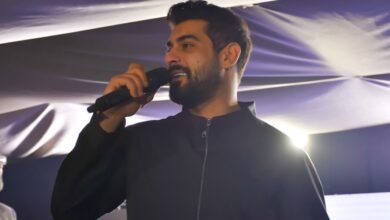 بكاء عازف في حفل الفنان آدم يجتاح مواقع التواصل الإجتماعي