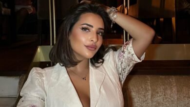 سلمى مبارك … أيقونة الأناقة والسفر في العالم الرقمي
