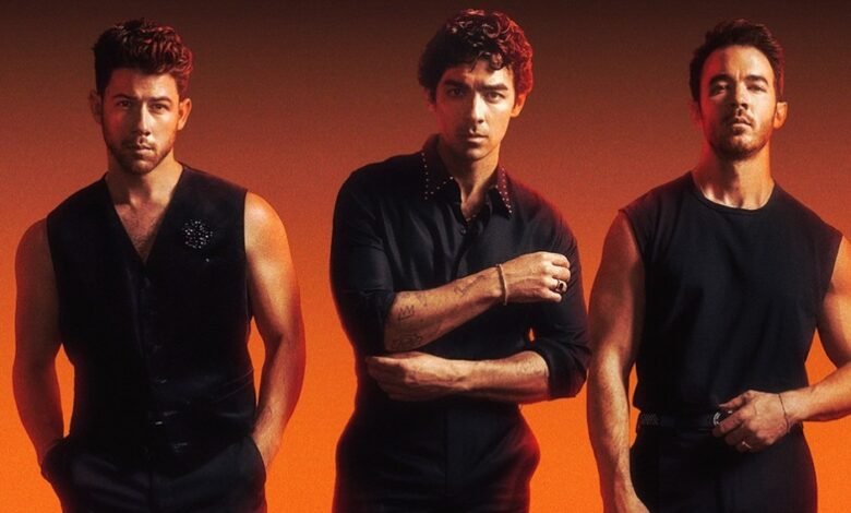 Jonas Brothers يعلنون جولة ضخمة في 45 مدينة بعد نفاد تذاكر حفلات نيويورك Jonas Brothers يعلنون جولة ضخمة في 45 مدينة بعد نفاد تذاكر حفلات نيويورك