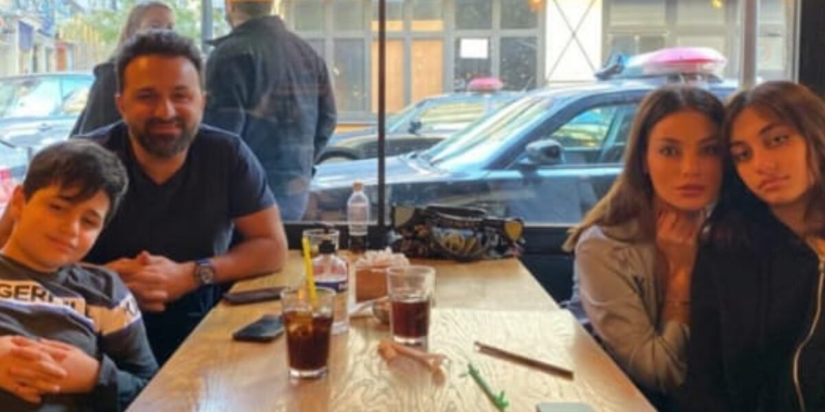 صورة مميزة: Businessman Mohamed Tajideen with Duja Hejazi Again!