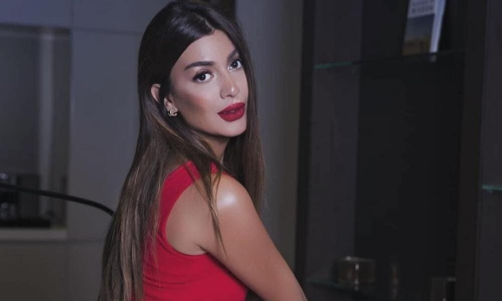 صورة مميزة: أسباب جعلت زينة لؤي فاشينيستا أنيقة وجريئة