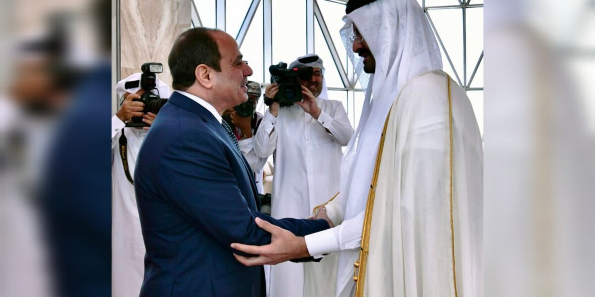 صورة مميزة: ال الأولى للحظة وصول السيسي إلى قطر لحضور كأس العالم