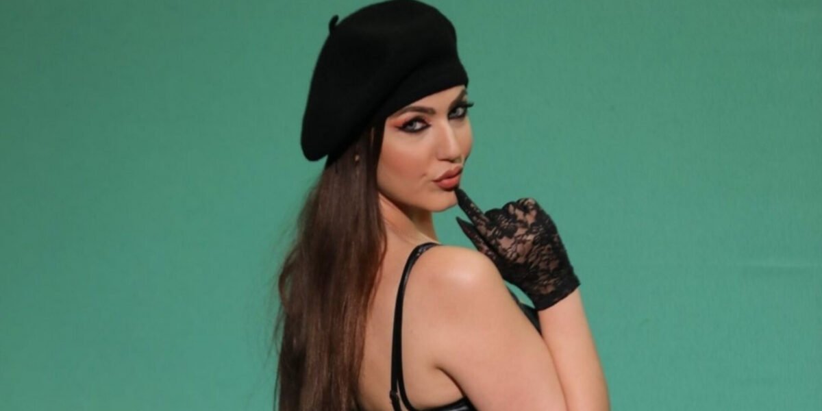 صورة مميزة: الإعلامية دانيال دانيال تتخطى 4 مليون مشاهدة ب جديد
