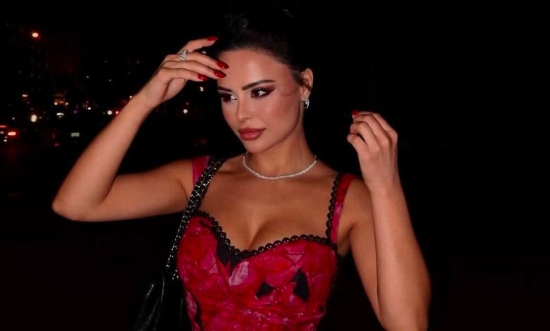 الفنانة بيان تستهل مسيرتها الفنية بأول أغنية تحمل بصمتها الة الفنانة بيان تستهل مسيرتها الفنية بأول أغنية تحمل بصمتها الة