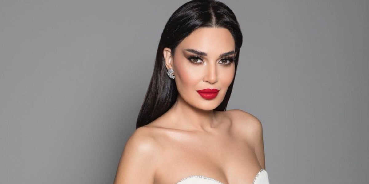 صورة مميزة: النجمة سيرين عبد النور تشارك في إحياء سهرة رأس السنة في بلازو فيرساتشي دبي