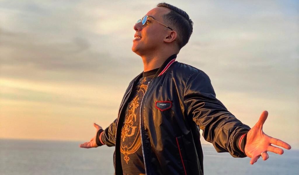 صورة مميزة: ايمن السرحاني يستعد لطرح انا طلعتك بالزاف