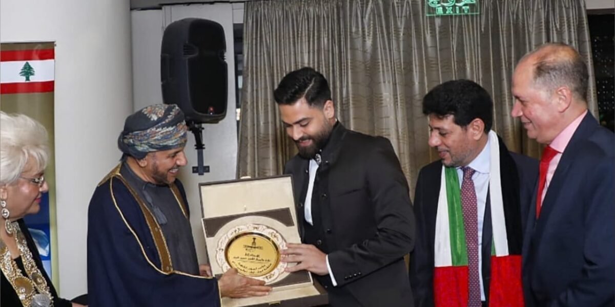 صورة مميزة: بحضورٍ إعلاميٍ و دوليٍ كبير.. الممثل اللبناني حسين فنيش مكرّماً في القاهرة