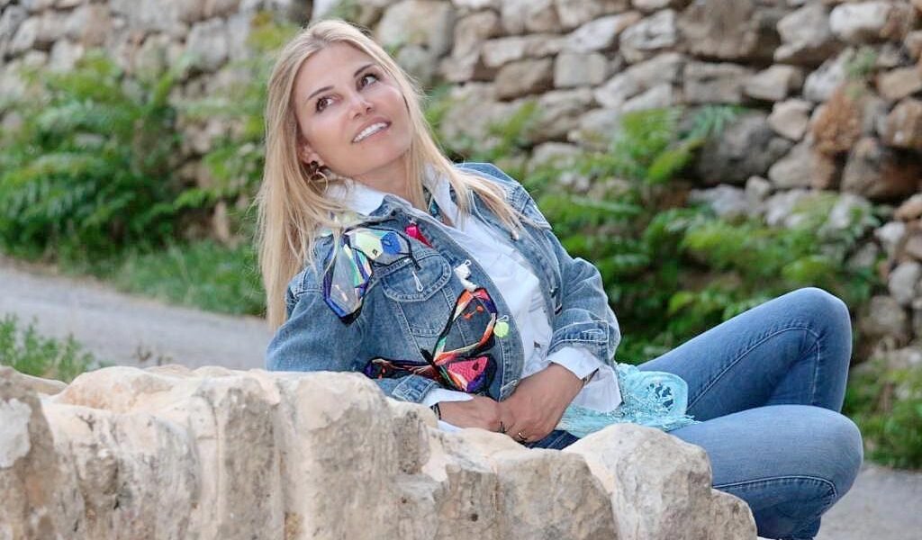 صورة مميزة: حنان سعد تطلق كليب الكهربا