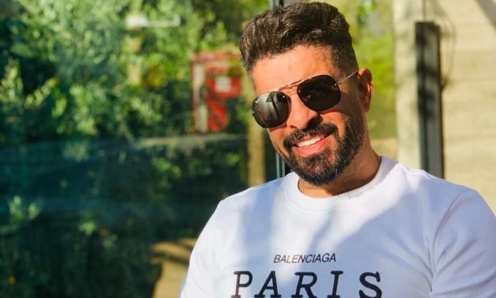 صورة مميزة: خبير العناية بالشعر العالمي أحمد سليمان في مقابلة ة بعيد الأم
