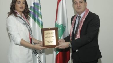 سفيرة السلام في ملكة جمال الأناقة الأردنيةملاك عبيدات في زيارة ة لوزير الاتصالات المهندس طلال حواط. سفيرة السلام في ملكة جمال الأناقة الأردنيةملاك عبيدات في زيارة ة لوزير الاتصالات المهندس طلال حواط.