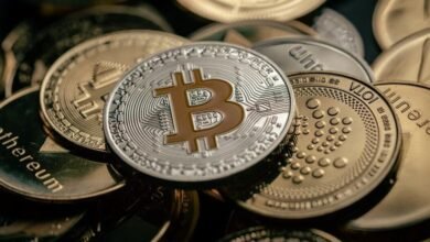 صناديق بيتكوين تفقد 465 مليون دولار في جلستين
