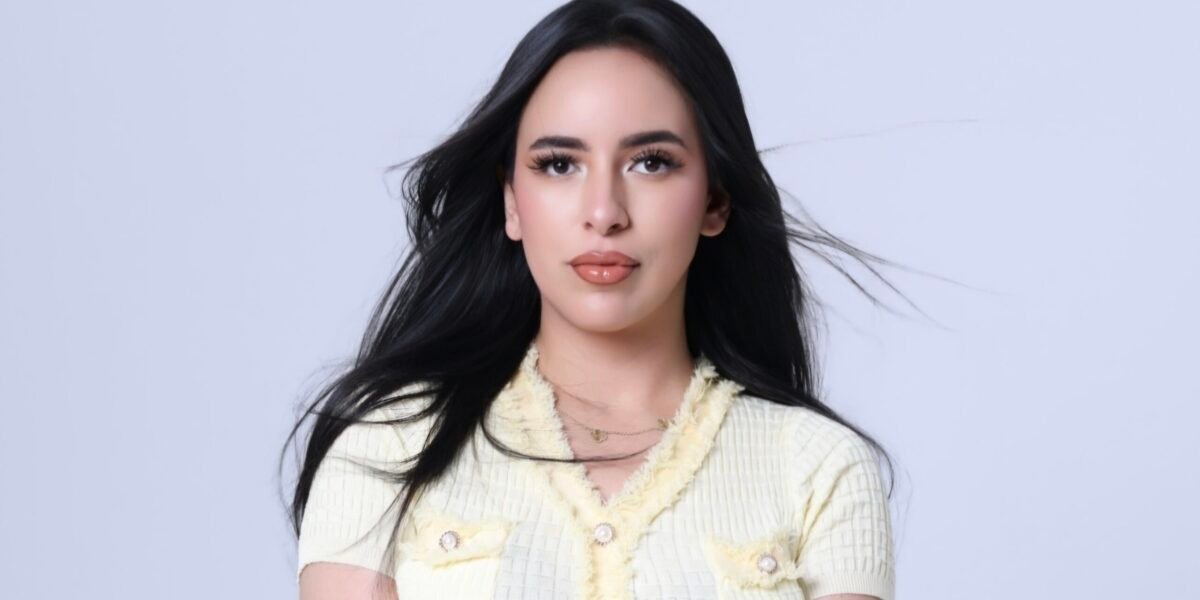 صورة مميزة: صوفيا غزالي تطلق «Tri9 Ba9a Twila».. عمل فني جديد يجمع بين الإحساس والرؤية البصرية العصرية