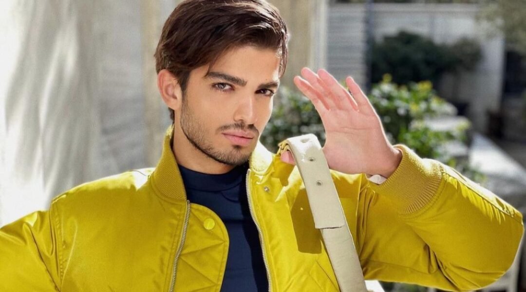 صورة مميزة: عارض الأزياء أوسكار Oscar Kraye يستنكر الحالة المذرية التي وصل اليها لبنان