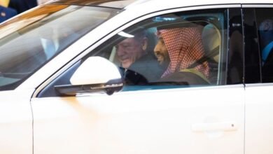 محمد بن سلمان يصطحب الرئيس التركي لمكان إقامته بجدة
