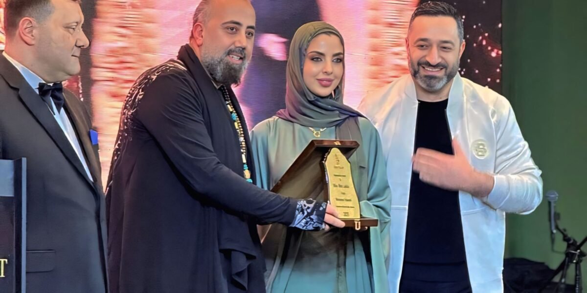 صورة مميزة: ميرا اللقيس تحصد جائزة Beirut Golden Awards كخبيرة في التداول والاستثمار