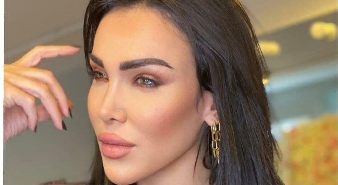 صورة مميزة: نتالي حجيج الشهيرة بـ جعدانيستا معشوقة الملايين بحسها الفكاهي