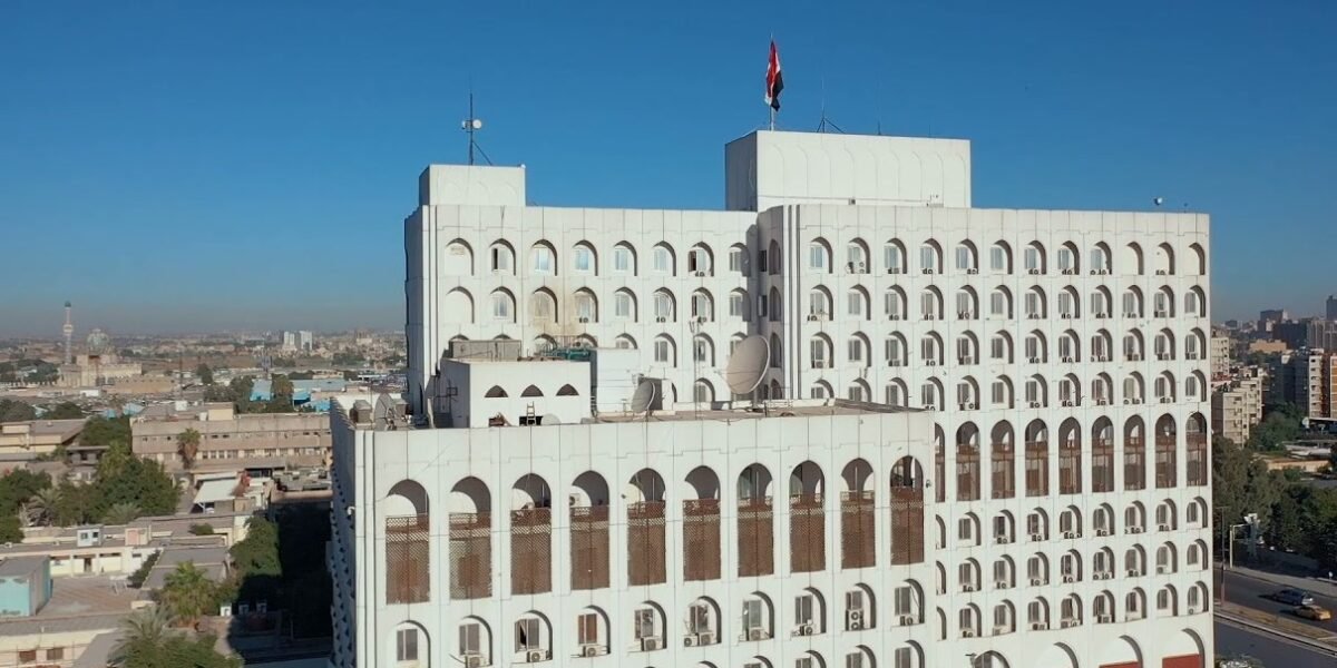 وزارة الخارجية العراقية تعلن تأييدها لبيان منظمة التعاون الإسلامي بشأن الإساءة للقرآن الكريم